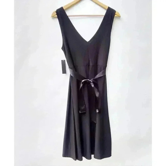 HAANI Women's Sleeveless Black elegant dress Sz L - Picture 2 of 6